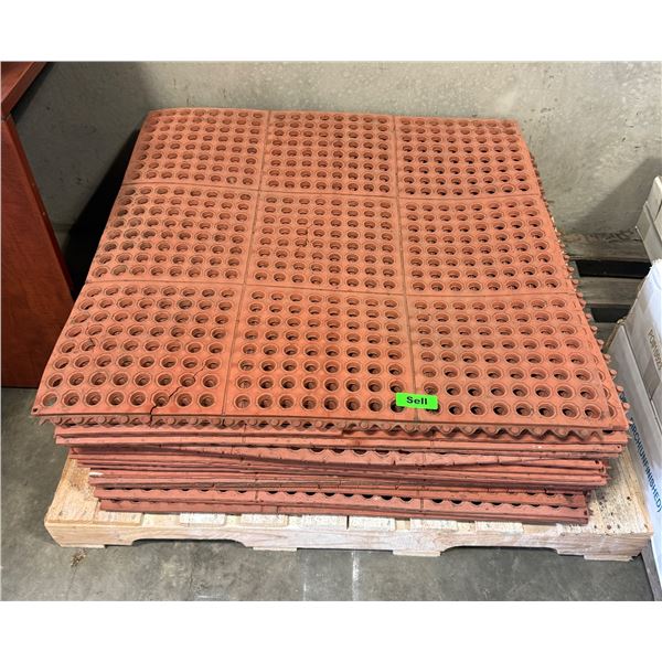 L1 - Pallet of Heavy-Duty Red Rubber Floor Mats, 36" x 36" Each