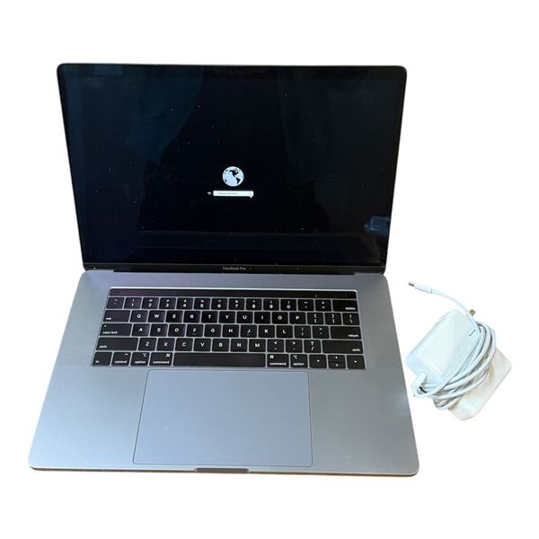 L1 - Apple MacBook Pro 15"(Model A1398) - Tested/Powers On