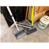 Image 2 : L2 - Group - Shop Brooms, Mop, Dust Pan