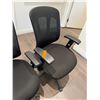 Image 3 : L2 - 2pc - Rolling Adjustable Office Chairs