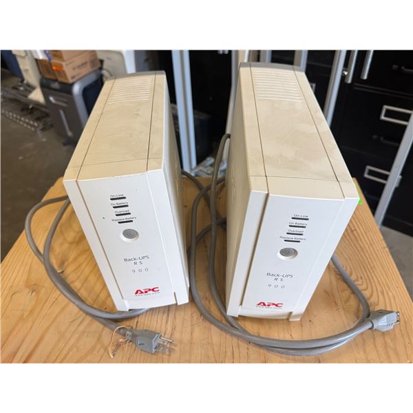 L1 - Groyup of 2 - APC Back-UPS RS 900 Power Supplies