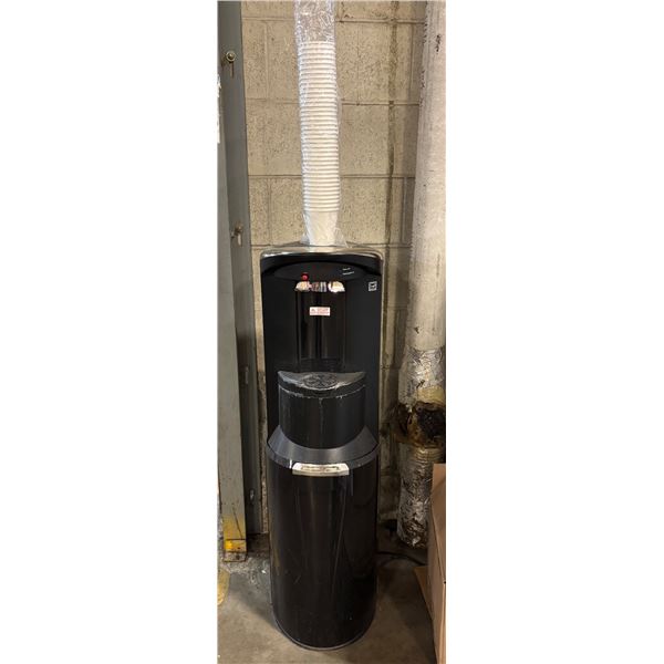L3 - Crystal Mountain Storm Elite Bottom-Loading Water Dispenser & Box of Cups - R.V. $600 (Used Con
