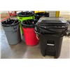 Image 1 : L3 - Group of 5 Heavy-Duty Garbage Bins