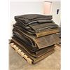 Image 2 : L3 - Pallet of Assorted Industrial Interlocking Rubber Band Floor Mats