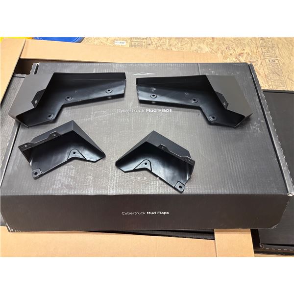 L3 - NEW Set of 2 Tesla Cyber Truck Mud Flaps Kit - R.V. $280