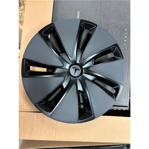 L3 - NEW 4-pcs Tesla OEM 18-inch Photon Wheel Cover (2024-2026 Tesla Model 3 (Highland), 1 Box) - R.