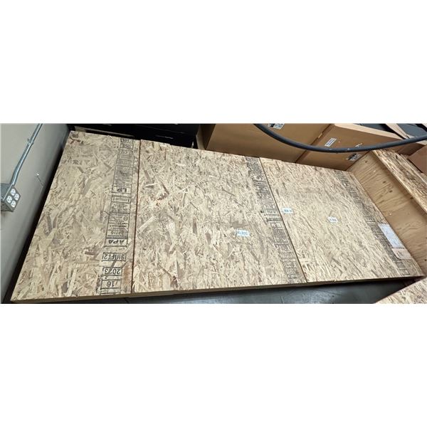 L3 - Silver Chrome Acrylic & Metal Car Floor Lite Paneling in Wooden Crate (approx. 4-pcs) - approx.