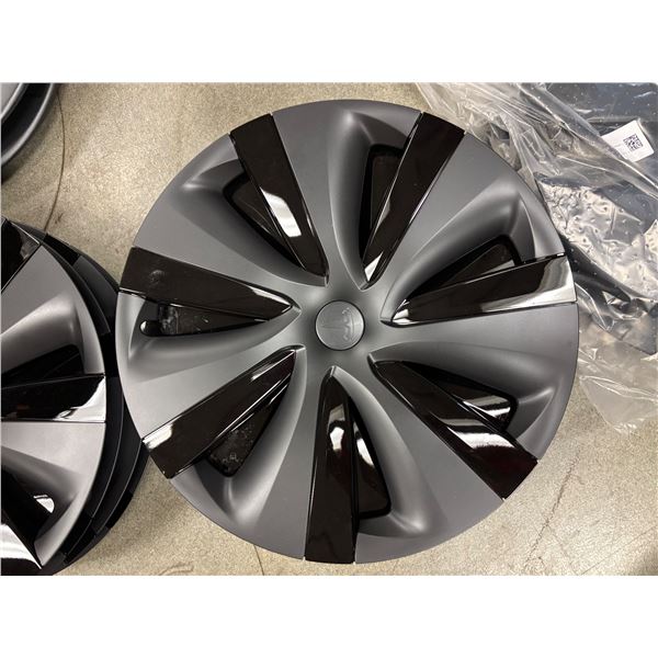 L3 - NEW Tesla 4-pcs 19-inch Tempest Wheel Cover (Model Y/S) - R.V. $210