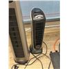 Image 2 : Group of 2 Tower Fans