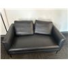 Image 2 : L2 - 2pc - Black Leather Couch & Standing Light