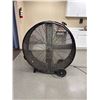 Image 1 : L2 - Uline H6989 Commercial 48" Fan on Wheels