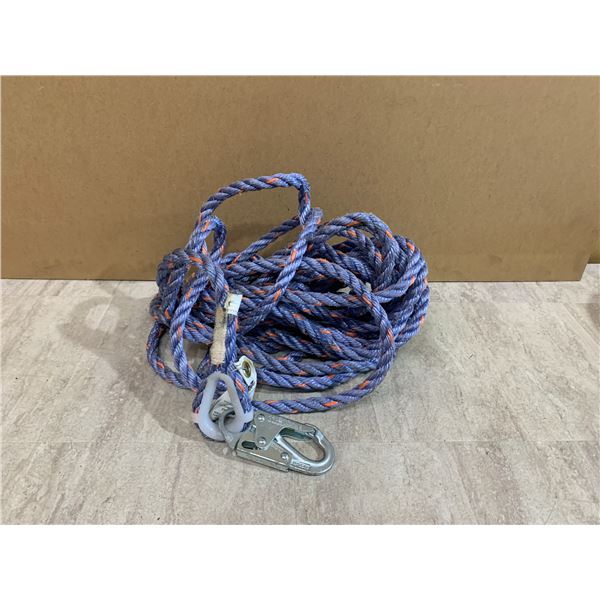 35 FT Of Rope With Carabiner