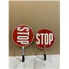 Image 1 : 2 Metal Stop Signs