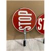 Image 8 : 2 Metal Stop Signs