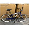 Image 8 : Vintage Toronto Maple Leafs Cruiser Bicycle