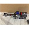 Image 4 : Dyson V7 Trigger Handheld Vacuum Cleaner - Model SV11, Includes Charger