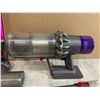 Image 4 : Dyson V11 Cordless Vacuum Cleaner - Includes Attachments