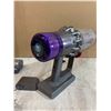 Image 6 : Dyson V11 Cordless Vacuum Cleaner - Includes Attachments