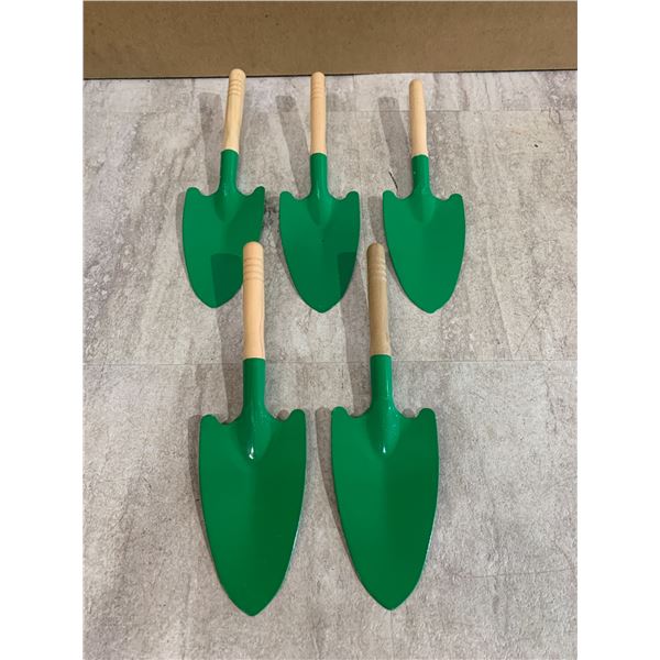 5 Pack - Green Spaded Garden Shovels With Wood Handle