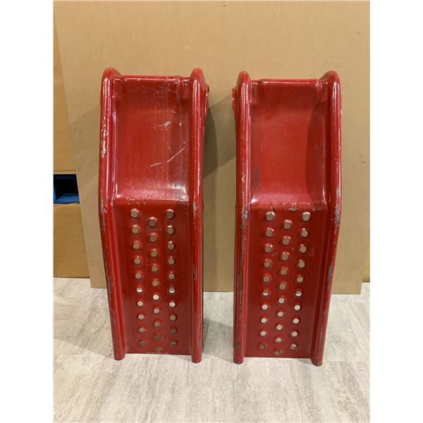 Foxcraft CR-78 Red Steel Car Ramps