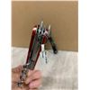 Image 7 : Husky & Swiss Lot Of 2 Multi Tools