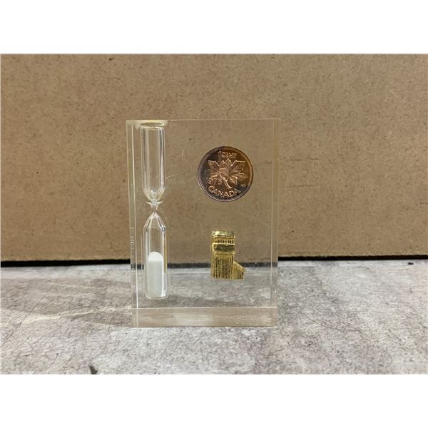 Poured Resin - Penny, Sand Timer & Zinc