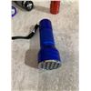 Image 6 : Assortment Of 6 Different Travel Flashlights