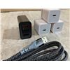 Image 4 : Dual Port 30W Quick Charge 3.0 Charger Block & USB-C Power Adapter