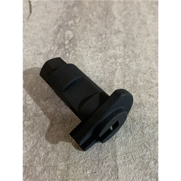 Strut Spreader Tool for Dismantling Shock Absorbers