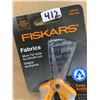 Image 3 : FISKARS Fabrics Micro-Tip Blade For Intricate Cuts - Scissors