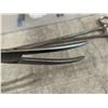 Image 3 : Surgical Hemostat Forceps