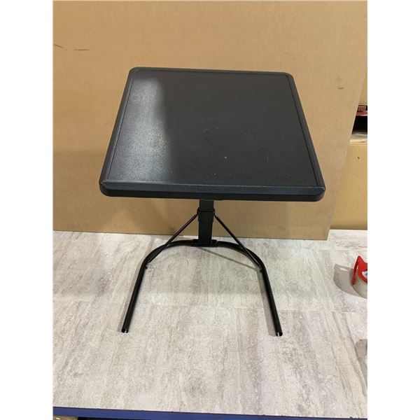 Extendable Portable 17x17in Tabletop