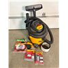 Image 1 : 10 Gal. Shop-Vac with Accessories