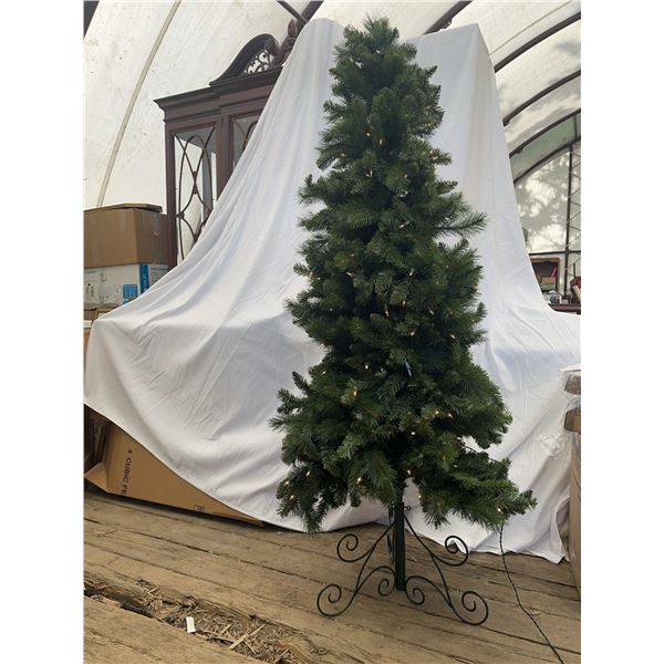 Pre-Lit Artificial Christmas Tree with Stand