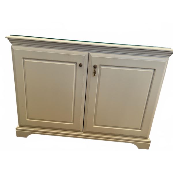 White Wood Bedroom Suite With Glass Tops And Brass Handles