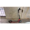 Image 2 : NINEBOT BLACK/RED ELECTRIC SCOOTER *HAS BATTERY, POWERS ON, NO CHARGER*