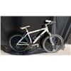 Image 2 : GITANE FITZ ROY WHITE 21-SPEED MOUNTAIN BICYCLE