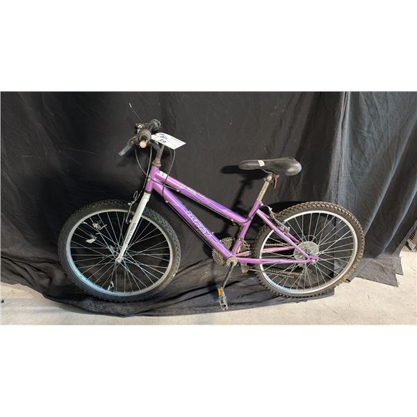 HUFFY GRANITE PURPLE 18-SPEED ROAD BICYCLE