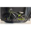 Image 1 : CCM SL2.0 BLACK 21-SPEED MOUNTAIN BICYCLE