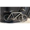 Image 2 : CCM SILVER 18-SPEED MOUNTAIN BICYCLE