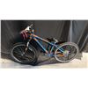 Image 1 : GIANT TALON BLUE 21-SPEED MOUNTAIN BICYCLE