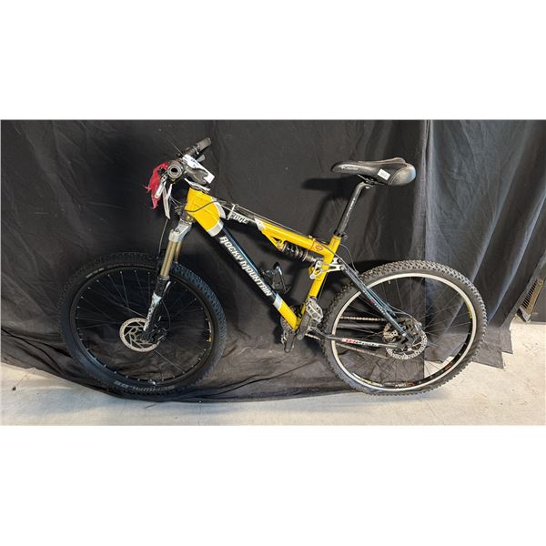 ROCKY MOUNTAIN EDGE BLACK/YELLOW 18-SPEED MOUNTAIN BICYCLE