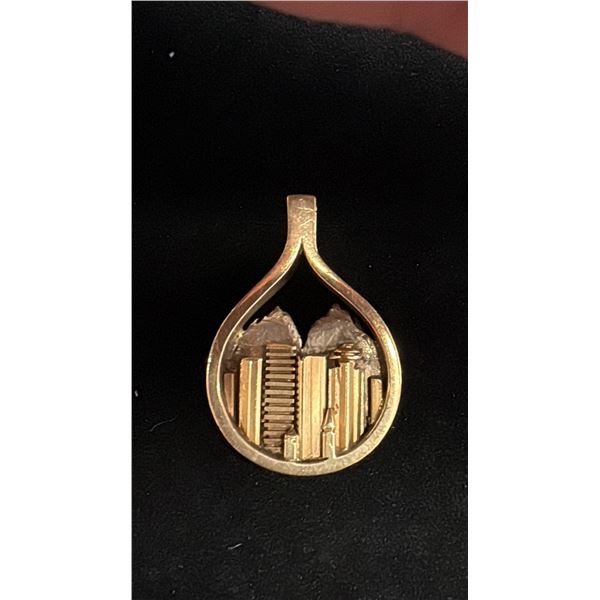 APPROX 10K PENDANT (6G)