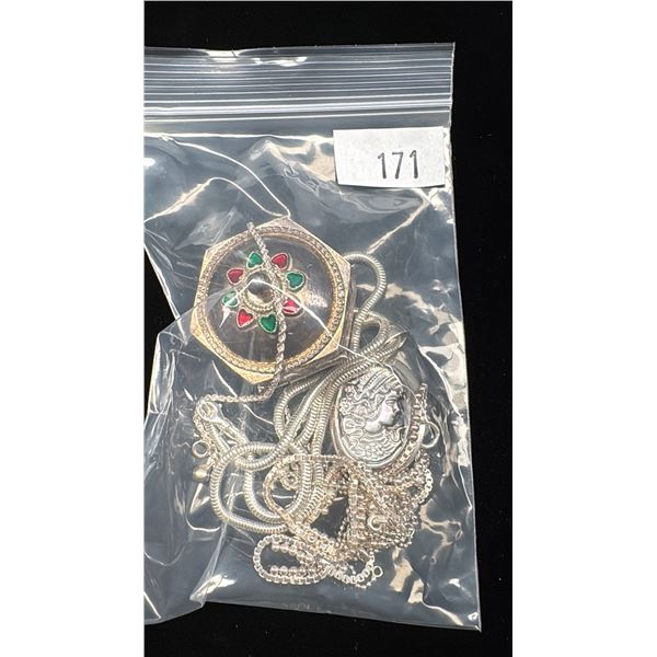 SILVER PILL BOX WITH SILVER JEWELRY (62.1G)