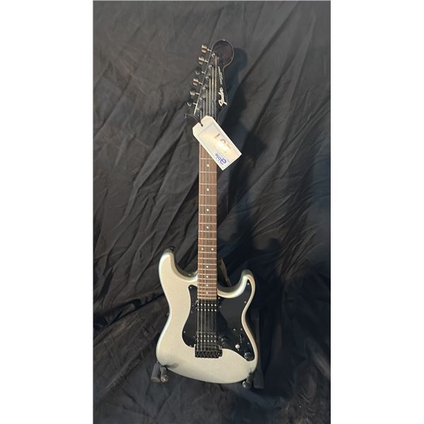 FENDER STRATOCASTER GREY SERIAL # JFF20000506 ELECTRIC GUITAR