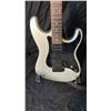 Image 2 : FENDER STRATOCASTER GREY SERIAL # JFF20000506 ELECTRIC GUITAR