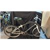 Image 2 : BRAND BLACK AND WHITE COMMUTE BICYCLE AND ROADRUNNERS MOUNTAIN TOUR 14 SPEED MOUNTAIN BICYCLE