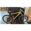 Image 2 : KONA STINKY 8 SPEED YELLOW MOUNTAIN BIKE