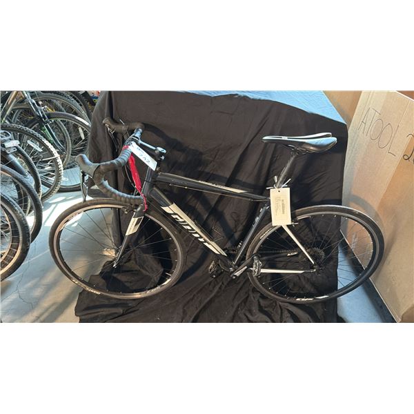 GIANT CONTEND 16 SPEED BLACK ROAD BICYCLE