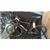 Image 1 : GIANT CONTEND 16 SPEED BLACK ROAD BICYCLE